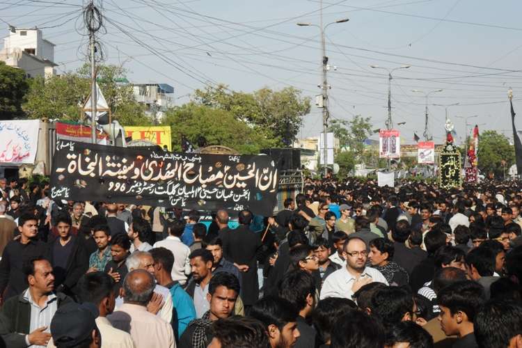 کراچی میں چہلم امام حسین (ع) کے مرکزی جلوس کی تصویری جھلکیاں
