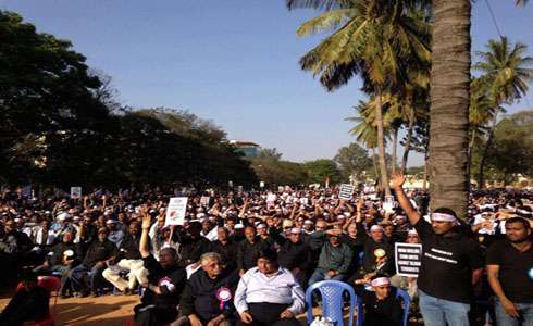 بھارتی شہر بنگلور میں کوئٹہ شیعہ نسل کشی کے خلا ف احتجاجی مظاہرے