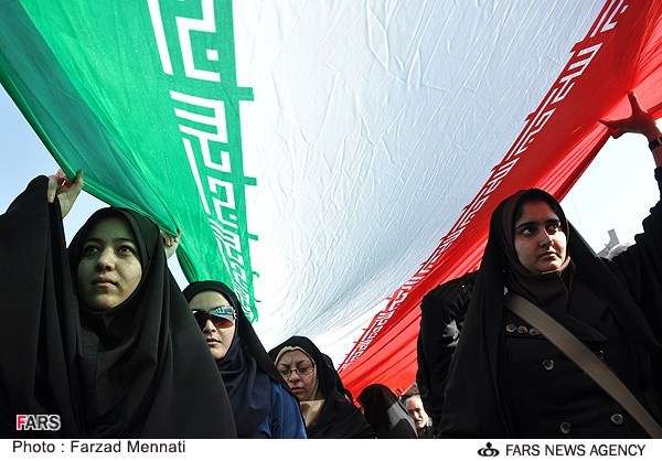 اسلامی انقلاب کی 34ویں سالگرہ کی مناسبت سے ایران کے مختلف شہروں میں شاندار ریلیوں کا انعقاد