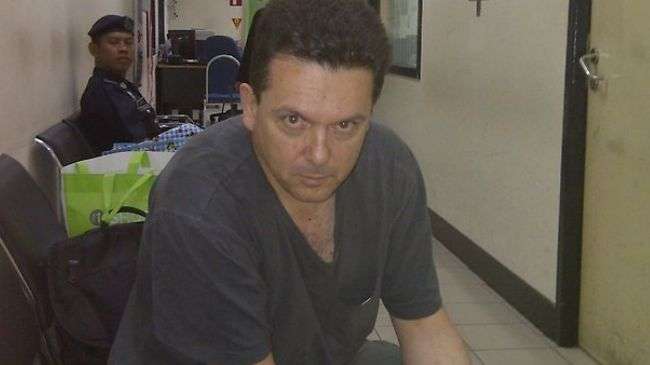 Independent Senator Nick Xenophon is facing deportation from Malaysia after being refused entry.