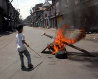 مقبوضہ کشمیر میں مجلس مشاورت کی کال پرہمہ گیر ہڑتال اور احتجاجی مظاہرے