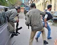 مقبوضہ کشمیر میں پولیس کی جانب سے گرفتاریاں، شمال و جنوب میں احتجاج