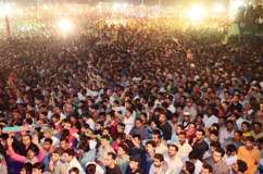 تحریک انصاف کا ملتان کی تاریخ کا سب سے بڑا جلسہ، نوجوانوں کی بڑی تعداد میں شرکت