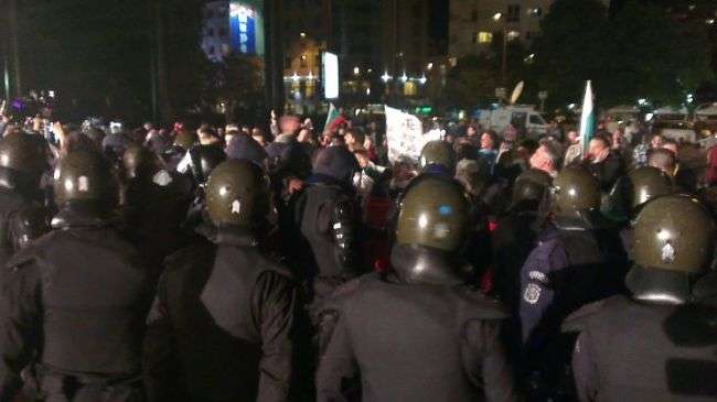 Police, protesters clash in Bulgaria after elections