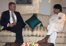وزیر داخلہ چودھری نثار سے امریکی سفیر رچرڈ اولسن کی ملاقات، خطے کی صورتحال پر تبادلہ خیال