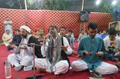 کراچی میں شب برأت عقیدت و احترام کیساتھ منائی گئی، عالم اسلام و پاکستان کیلئے خصوصی دعاوں کا اہتمام کیا گیا