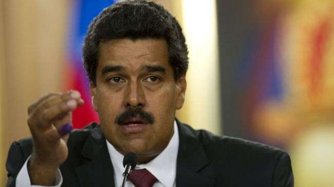 Venezuela president renews asylum offer to Snowden