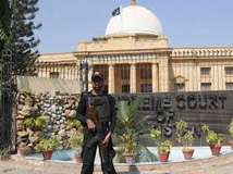 جسٹس مقبول باقر پر حملے کے بعد سندھ حکومت نے ججز کی سیکیورٹی کی منظوری دے دی