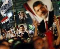 مصر میں فوجی بغاوت کیخلاف اور معزول صدر کی بحالی کیلئے عوام کا احتجاج جاری
