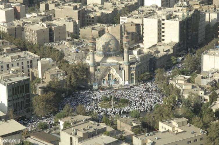 تہران میں نماز عیدالفطر کا عظیم الشان، معنوی اور روح پرور اجتماع