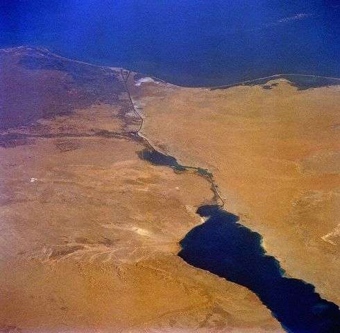 الإمارات "استولت" على أراضي مشروع تنمية إقليم قناة السويس