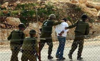 IOF Deny Palestinians Access to Ibrahim Mosque, Detain 30 People