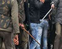 مقبوضہ کشمیر، پلہالن میں احتجاجی مظاہرے، 6 زخمی