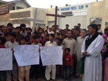 پاراچنار میں عیسائی برادری کا پشاور میں ہونے والے دہشت گردی کے خلاف احتجاجی جلوس