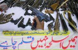 حکومت سندھ کا کراچی سے غیر قانونی اسلحہ کی بازیابی کیلئے مہم شروع کرنیکا فیصلہ