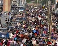 عیدالاضحیٰ، صارفین بازاروں میں امڈ آئے، جگہ جگہ ٹریفک جام سے لوگ پریشان