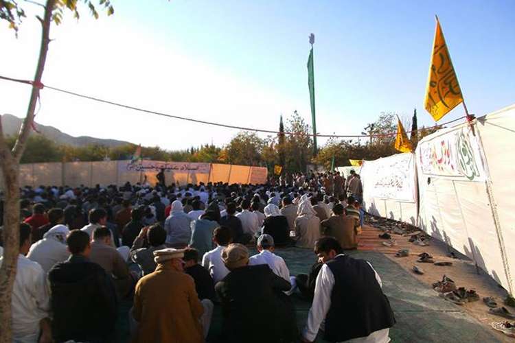 کوئٹہ، گنج شُہداء ہزارہ قبرستان میں دعائے عرفہ کی پرنور محفل