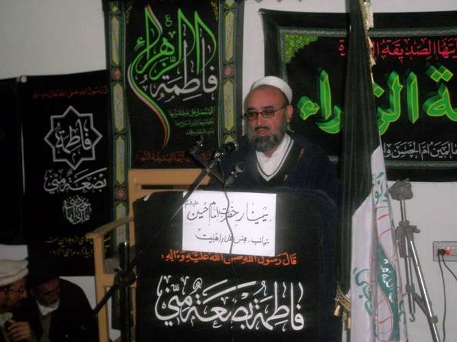 سابق  صدر مجلس علماء اہلبیت (ع) پاراچنار آقای روحانی کانفرنس سے خطاب کرتے ہوئے
