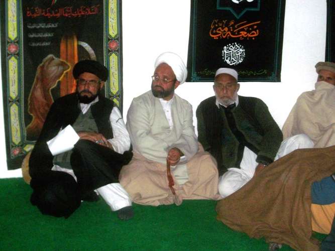 لبیک یاحسین (ع) کانفرنس میں علماء شرکت کرتے ہوئے