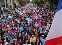 Parisi "Olanda istefa" səsləri silkələyir