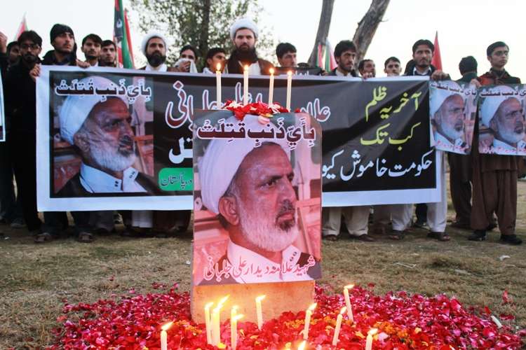 شہید مولانا دیدار علی جلبانی کی یاد میں شمعیں روشن کی جا رہی ہیں