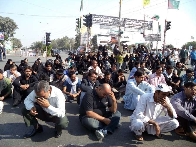 کراچی، شہید علامہ دیدار علی جلبانی اور انکے محافظ شہید سرفراز بنگش کی نماز جنازہ
