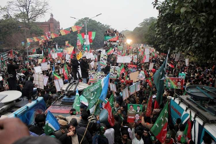 تحریک انصاف پاکستان کا ملک میں بڑھتی ہوئی مہنگائی کیخلاف ناصر باغ لاہور میں بھرپور احتجاج