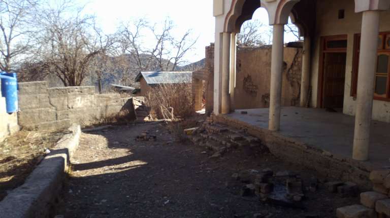 کرم فسادات میں خیواص میں اہل تشیع کا ایک مسجد  کھنڈر میں تبدیل