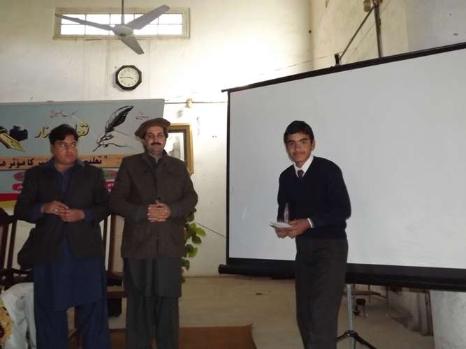 امام خمینی میموریل کمپیٹیشن ٹیسٹ میں پہلی، دوسری اور تیسری پوزیشن ہولڈز طلباء میں انعامات کی تقسیم