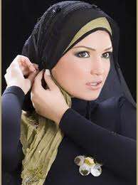 الحجاب بريء من تشويه شعر المرأة وجماله