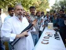 چوہدری اسلم کےجاں بحق ہونے کے بعد کراچی میں کالعدم تنظیموں کیخلاف فوری کارروائی کا حکم