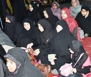 لاہور دھرنے میں شریک خواتین کا عزم دیدنی، سخت سردی میں بچوں کیساتھ موجود ہیں