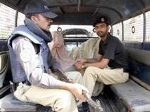 کراچی میں پولیس اور رینجرز کا سرچ آپریشن، کالعدم تنظیم کے کارکن اور بھتہ خوروں سمیت 70 افراد گرفتار
