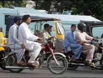 کراچی میں ایک ماہ کے لئے ڈبل سواری پر پابندی عائد، نوٹی فکیشن جاری