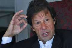 طالبان حکومت کے ساتھ امن بات چیت کیلئے اپنے نمائندوں کا چناؤ خود کریں، عمران خان
