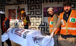 پشاور، شمع سینما میں دستی بم حملوں میں 12 افراد ہلاک