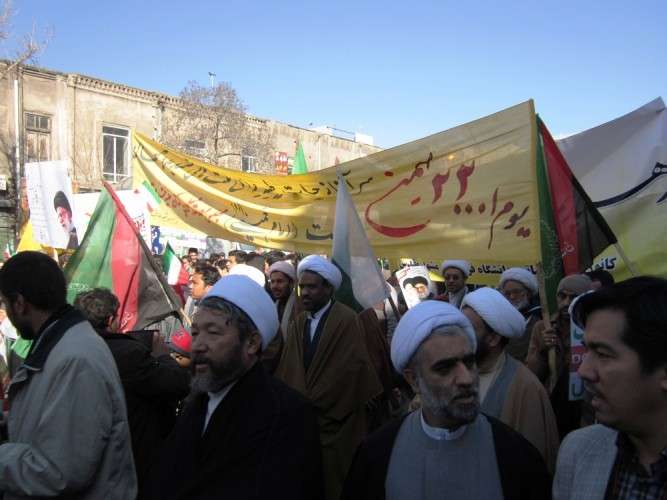 مجلس وحدت مسلمین شعبہ مشہد مقدس کے زیراہتمام انقلاب اسلامی ایران کی سالگرہ کے موقع پر ریلی
