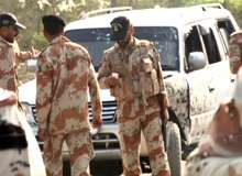 کراچی، کورنگی میں رینجرز کے سیکٹر کمانڈر بریگیڈئر باسط کی گاڑی پر خودکش حملہ