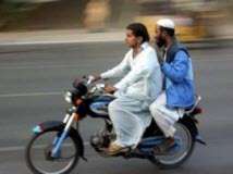 کراچی، ڈبل سواری پر پابندی