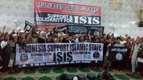 Berkumpul untuk mendukung ISIS.