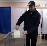 روس کے ساتھ ممکنہ الحاق کے لئے کریمیا میں ریفرنڈم