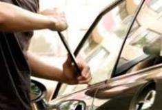 ڈی آئی خان، چوری شدہ گاڑیاں سمگل کرتے ہوئے پولیس اہلکار رنگے ہاتھوں گرفتار
