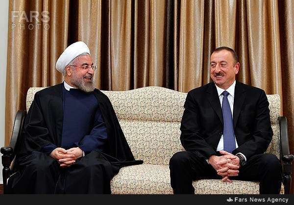 Ruhani: İran Qarabağ probleminə son qoymaq üçün kömək etməyə hazırdır