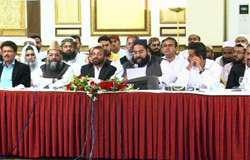 دہشتگردی کی حمایت کرنیوالوں کیخلاف کارروائی کی جائے، علماء و مشائخ کانفرنس کراچی
