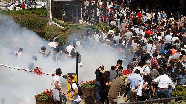 Turkey: Wiretap Case Filed against Policemen As Unions Defy Taksim Rally Ban