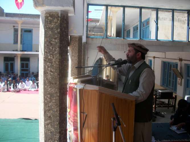 تحریک حسینی کے زیرنگرانی  بوشہرہ میں حکومت کی غیر منصفانہ رویے کے خلاف احتجاجی جلسہ