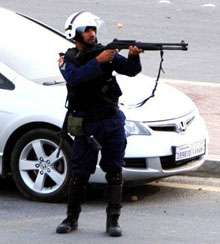 سلاح شوزن؛ راه مذاکره آل خلیفه با ملت بحرین