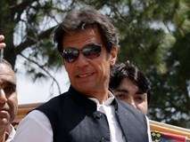 پاک فوج کے ساتھ ہیں اور جاری آپریشن کی کامیابی کیلئے دعاگو ہیں، عمران خان
