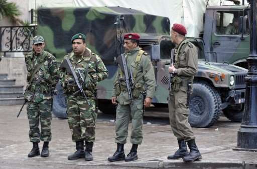 إصابة 6 عناصر من الجيش والأمن بانفجار لغم في تونس