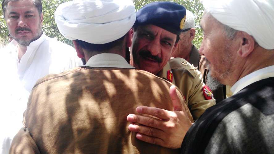 کوئٹہ، کور کمانڈر سدرن کمانڈ جنرل ناصر جنجوعہ کی اعلٰی سطحی وفد کیساتھ ہزارہ قبرستان بہشت زینبؑ حاضری